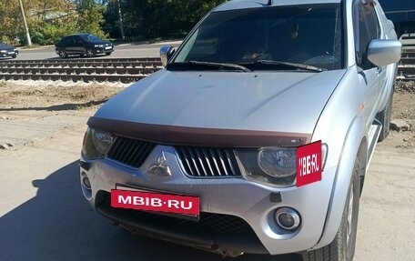 Mitsubishi L200 IV рестайлинг, 2006 год, 1 300 000 рублей, 2 фотография