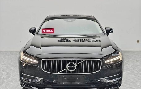 Volvo S90 II рестайлинг, 2020 год, 3 654 000 рублей, 1 фотография