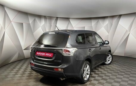 Mitsubishi Outlander III рестайлинг 3, 2013 год, 1 055 000 рублей, 2 фотография