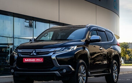 Mitsubishi Pajero Sport III рестайлинг, 2016 год, 3 949 000 рублей, 1 фотография