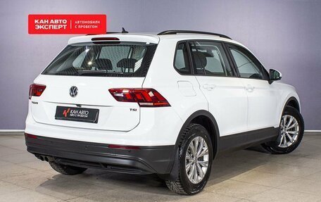 Volkswagen Tiguan II, 2017 год, 2 180 400 рублей, 2 фотография