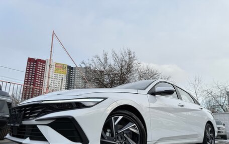 Hyundai Elantra, 2024 год, 2 550 000 рублей, 10 фотография