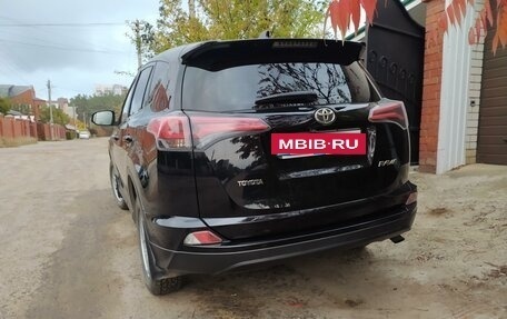 Toyota RAV4, 2017 год, 2 590 000 рублей, 4 фотография