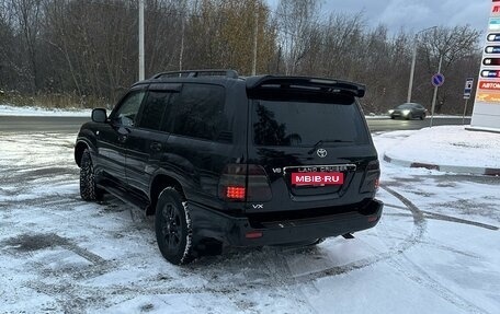 Toyota Land Cruiser 100 рестайлинг 2, 2006 год, 2 650 000 рублей, 4 фотография