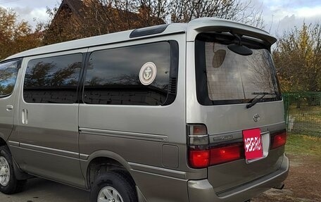 Toyota HiAce H100, 1991 год, 1 600 000 рублей, 5 фотография