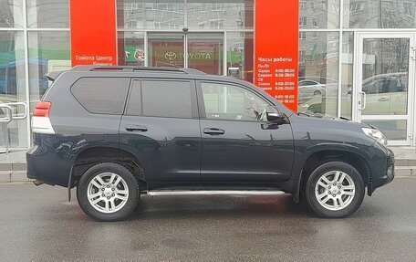 Toyota Land Cruiser Prado 150 рестайлинг 2, 2011 год, 3 149 000 рублей, 4 фотография