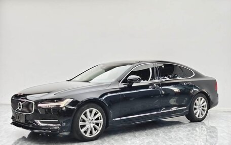 Volvo S90 II рестайлинг, 2020 год, 3 654 000 рублей, 2 фотография