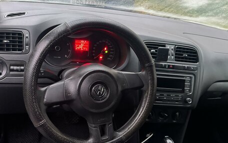 Volkswagen Polo VI (EU Market), 2014 год, 900 000 рублей, 8 фотография