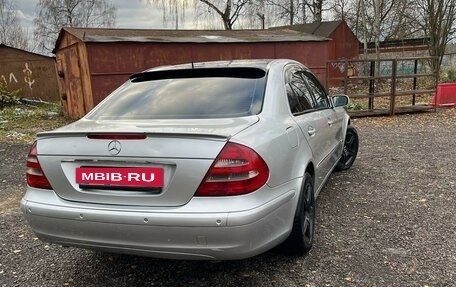 Mercedes-Benz E-Класс, 2003 год, 900 000 рублей, 8 фотография