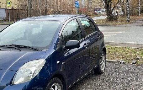 Toyota Yaris III рестайлинг, 2008 год, 649 000 рублей, 1 фотография