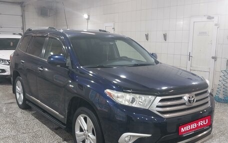 Toyota Highlander III, 2011 год, 2 050 000 рублей, 4 фотография