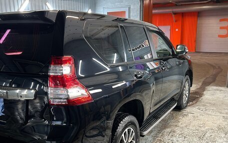 Toyota Land Cruiser Prado 150 рестайлинг 2, 2015 год, 3 650 000 рублей, 5 фотография