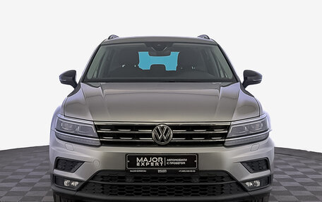 Volkswagen Tiguan II, 2020 год, 2 845 000 рублей, 2 фотография