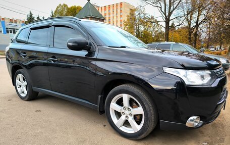 Mitsubishi Outlander III рестайлинг 3, 2012 год, 1 600 000 рублей, 3 фотография