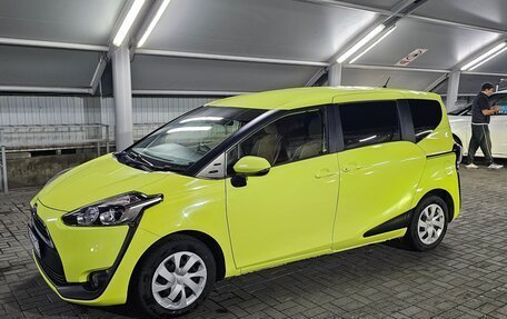 Toyota Sienta II, 2017 год, 1 590 000 рублей, 3 фотография