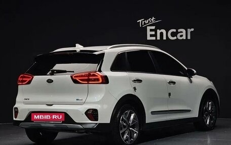 KIA Niro I, 2021 год, 2 600 000 рублей, 2 фотография