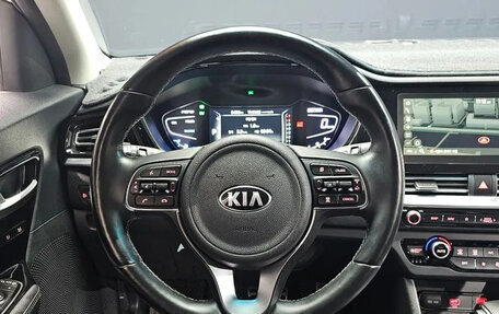 KIA Niro I, 2021 год, 2 600 000 рублей, 8 фотография