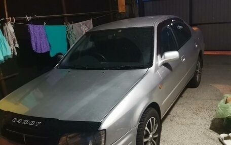 Toyota Camry V40, 1995 год, 400 000 рублей, 1 фотография