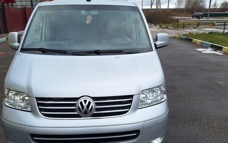 Volkswagen Multivan T5, 2005 год, 1 395 000 рублей, 3 фотография