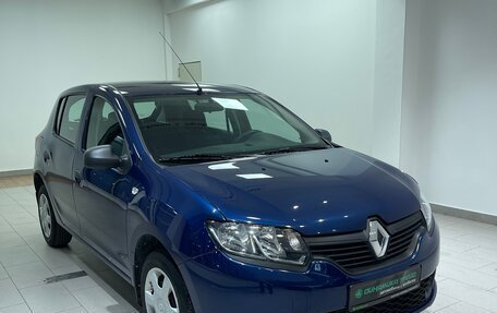 Renault Sandero II рестайлинг, 2014 год, 830 000 рублей, 3 фотография