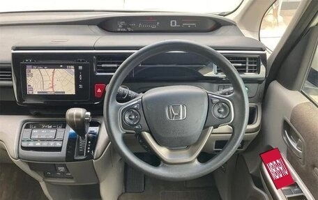 Honda Stepwgn IV, 2015 год, 1 350 000 рублей, 8 фотография