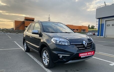 Renault Koleos I рестайлинг 2, 2014 год, 1 450 000 рублей, 2 фотография