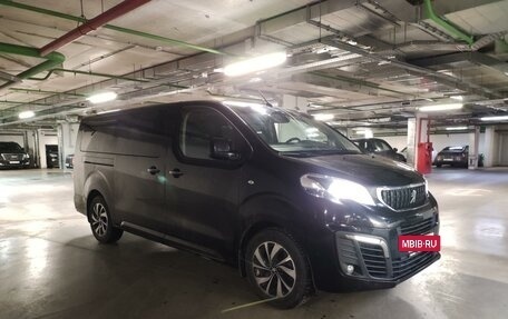 Peugeot Traveller I, 2019 год, 3 150 000 рублей, 3 фотография