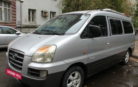 Hyundai Starex I рестайлинг, 2006 год, 730 000 рублей, 4 фотография