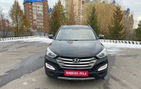 Hyundai Santa Fe III рестайлинг, 2013 год, 2 487 000 рублей, 2 фотография