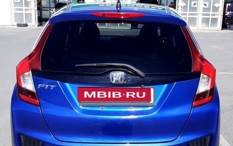 Honda Fit III, 2017 год, 1 060 000 рублей, 5 фотография