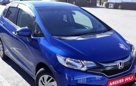 Honda Fit III, 2017 год, 1 060 000 рублей, 10 фотография