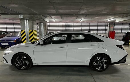 Hyundai Elantra, 2023 год, 2 399 000 рублей, 8 фотография