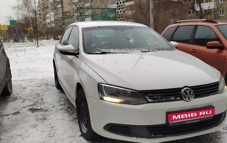 Volkswagen Jetta VI, 2012 год, 1 150 000 рублей, 2 фотография