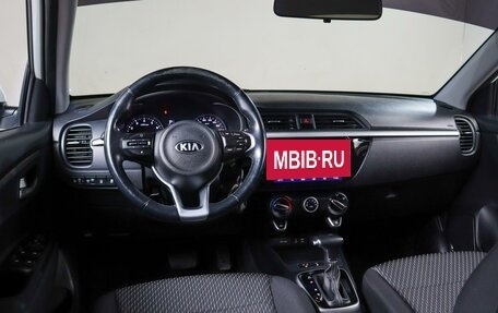 KIA Rio IV, 2018 год, 1 449 000 рублей, 6 фотография