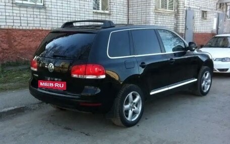 Volkswagen Touareg III, 2004 год, 610 000 рублей, 2 фотография