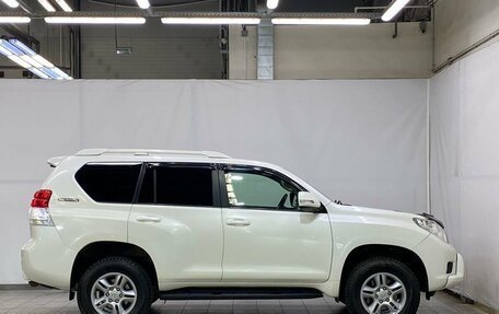 Toyota Land Cruiser Prado 150 рестайлинг 2, 2010 год, 3 300 000 рублей, 8 фотография