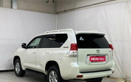 Toyota Land Cruiser Prado 150 рестайлинг 2, 2010 год, 3 300 000 рублей, 5 фотография