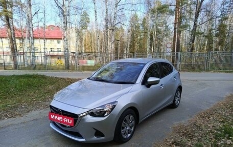 Mazda Demio IV, 2019 год, 1 450 000 рублей, 2 фотография