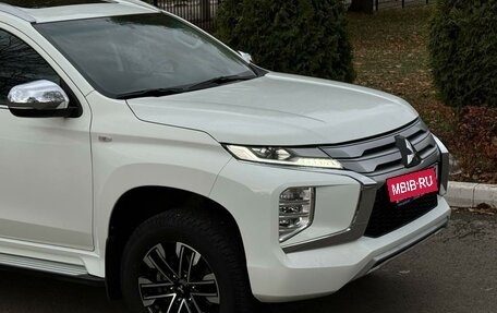 Mitsubishi Montero Sport, 2022 год, 4 530 000 рублей, 9 фотография