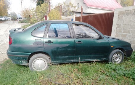 Volkswagen Polo III рестайлинг, 1996 год, 55 000 рублей, 2 фотография