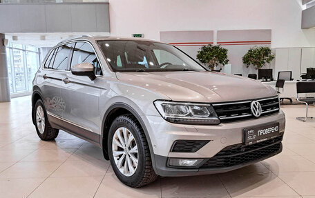 Volkswagen Tiguan II, 2017 год, 2 447 000 рублей, 3 фотография