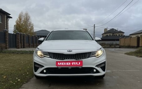 KIA Optima IV, 2019 год, 1 850 000 рублей, 2 фотография