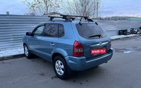 Hyundai Tucson III, 2006 год, 995 000 рублей, 4 фотография