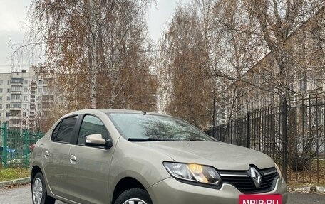 Renault Logan II, 2016 год, 850 000 рублей, 2 фотография