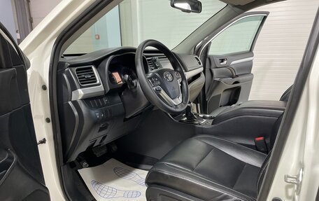 Toyota Highlander III, 2014 год, 2 850 000 рублей, 10 фотография