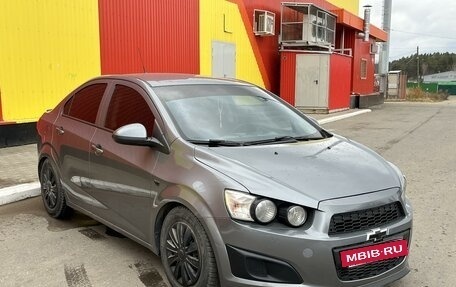 Chevrolet Aveo III, 2013 год, 630 000 рублей, 2 фотография