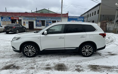 Mitsubishi Outlander III рестайлинг 3, 2015 год, 2 250 000 рублей, 3 фотография