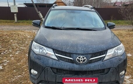 Toyota RAV4, 2015 год, 2 290 000 рублей, 2 фотография