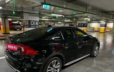 Volvo S60 Cross Country, 2016 год, 2 600 000 рублей, 4 фотография