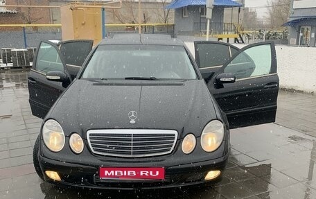 Mercedes-Benz E-Класс, 2004 год, 700 000 рублей, 1 фотография